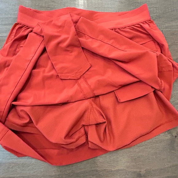 Athleta Cargo Skort - Size 8 - Picture 3 of 4